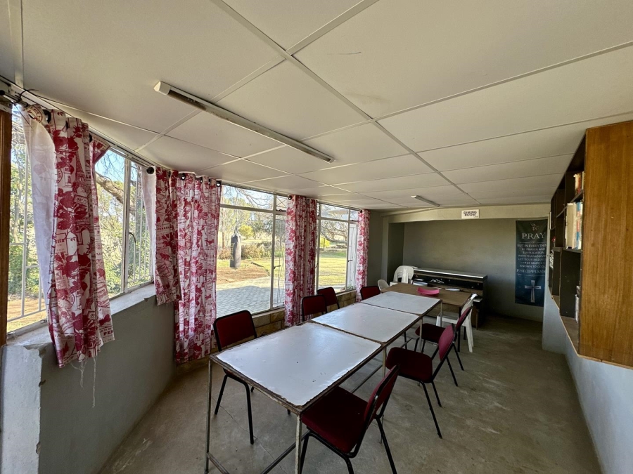 9 Bedroom Property for Sale in Bloemspruit Free State